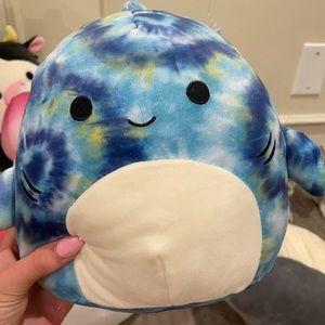 8” Shark Squishmellow